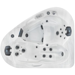 Amour Hot Tub