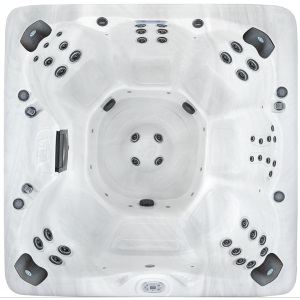 Luxe Hot Tub